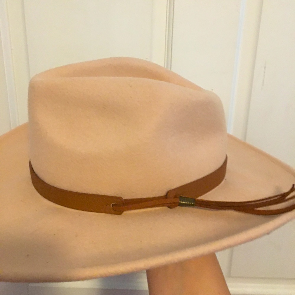 NWT Stylish Fall Hat